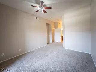 Photo #2: 2399708 Listing 