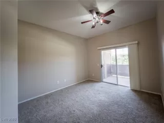 Photo #4: 2399708 Listing 