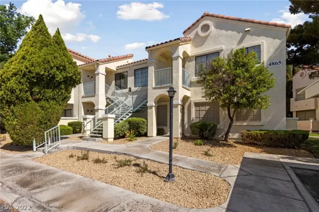 MLS: 2399741 Condo For Sale