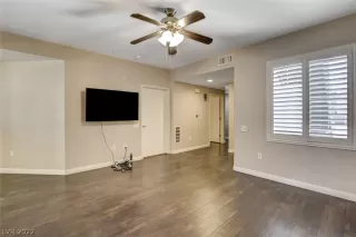 Photo #4: 2399761 Listing 