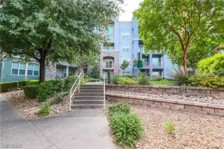 Photo #1: 2399790 Listing