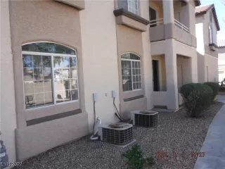 Photo #1: 2399797 Listing 