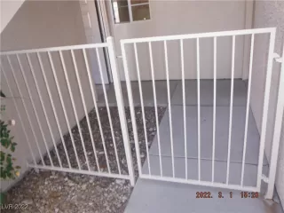 Photo #3: 2399797 Listing 