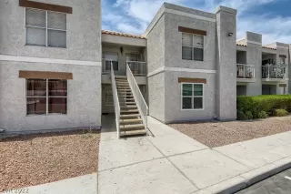 Photo #2: 2399845 Listing