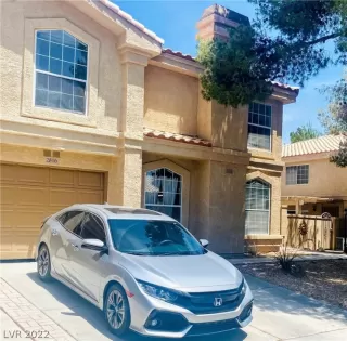 Photo #1: 2399871 Listing