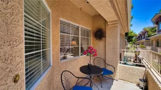 Photo #3: 2399894 Listing 