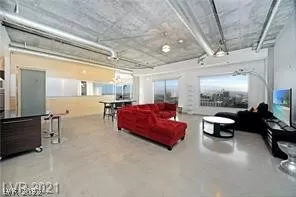 Photo #1: 2399990 Listing 
