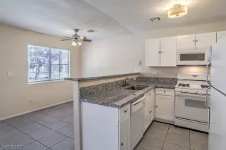 Photo #3: 2400014 Listing 