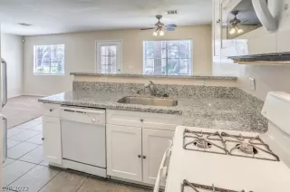 Photo #6: 2400014 Listing 