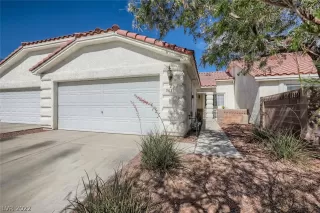 Photo #1: 2400068 Listing