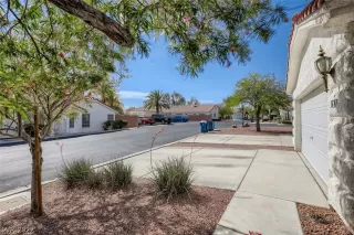 Photo #2: 2400068 Listing