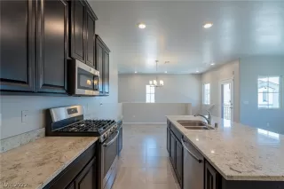 Photo #1: 2400080 Listing