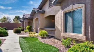 Photo #1: 2400086 Listing 