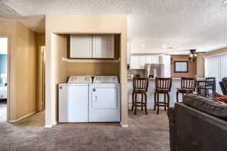 Photo #6: 2400135 Listing 