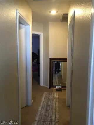 Photo #3: 2400202 Listing 