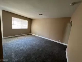 Photo #2: 2400212 Listing 