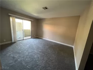 Photo #4: 2400212 Listing 