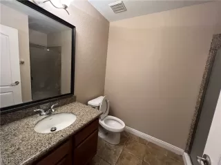 Photo #6: 2400212 Listing 