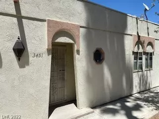 Photo #3: 2400226 Listing