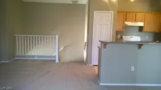 Photo #3: 2400245 Listing 