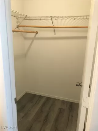 Photo #6: 2400278 Listing 