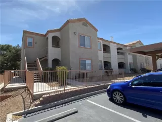 Photo #2: 2400312 Listing