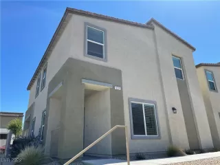 Photo #2: 2400338 Listing 