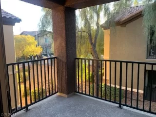 Photo #1: 2400360 Listing 