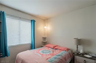 Photo #6: 2400369 Listing