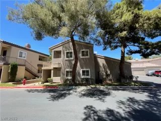 Photo #1: 2400374 Listing