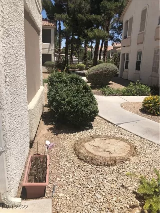 Photo #3: 2400421 Listing 