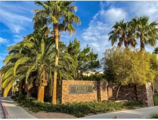 Photo #2: 2400446 Listing