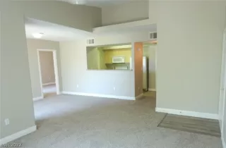 Photo #2: 2400456 Listing