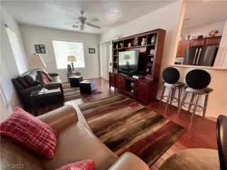 Photo #6: 2400460 Listing