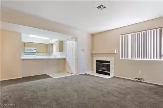 Photo #4: 2400505 Listing