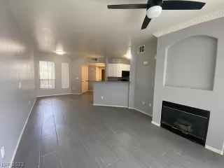 Photo #2: 2400590 Listing 