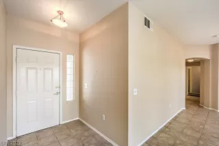 Photo #4: 2400637 Listing 