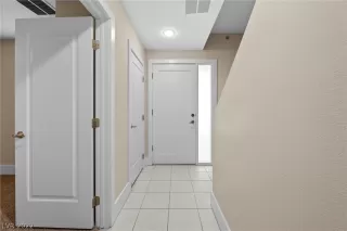 Photo #3: 2400652 Listing