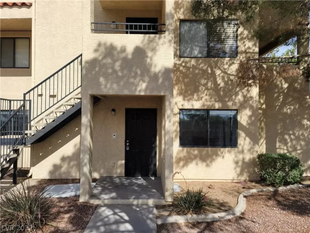 MLS: 2400659 Condo For Sale