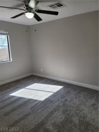 Photo #5: 2400659 Listing