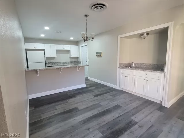 MLS: 2400690 Condo For Sale
