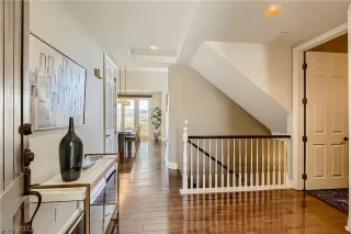 Photo #3: 2400716 Listing 