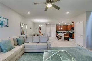 Photo #6: 2400723 Listing 