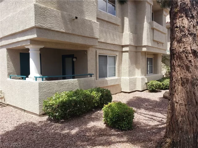 MLS: 2400729 Condo For Sale