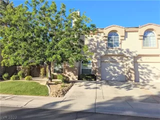 Photo #1: 2400738 Listing