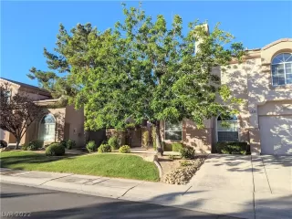 Photo #2: 2400738 Listing