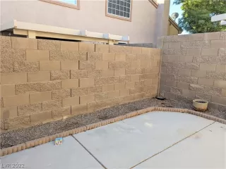 Photo #4: 2400738 Listing