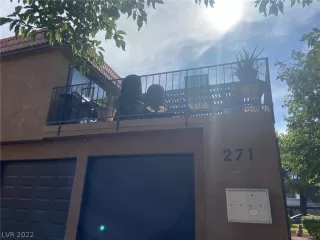 Photo #2: 2400794 Listing