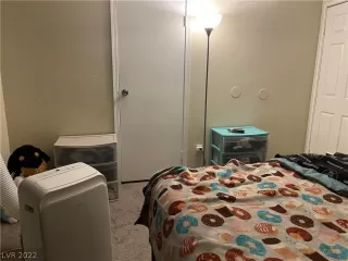Photo #4: 2400810 Listing