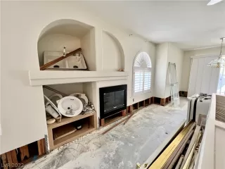 Photo #3: 2400837 Listing